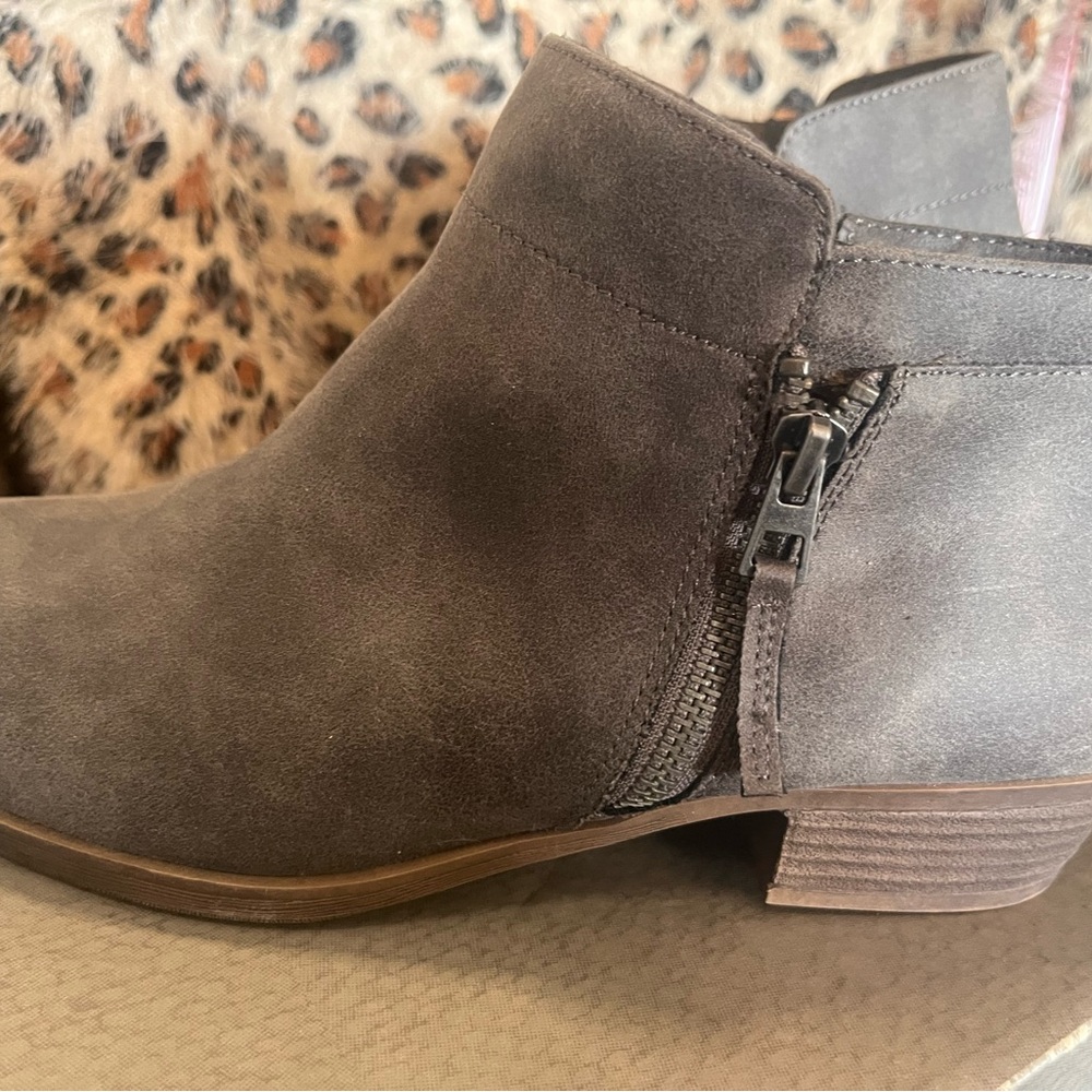 Women's Gray Suede Ankle Boots